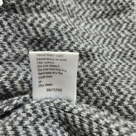 Benedetta B Cardigan - Picture 5 of 8